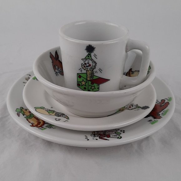 RARE FIND 4-piece set Mayer China - Toyland Pattern - 2 plates, bowl, cup - Picture 1 of 16